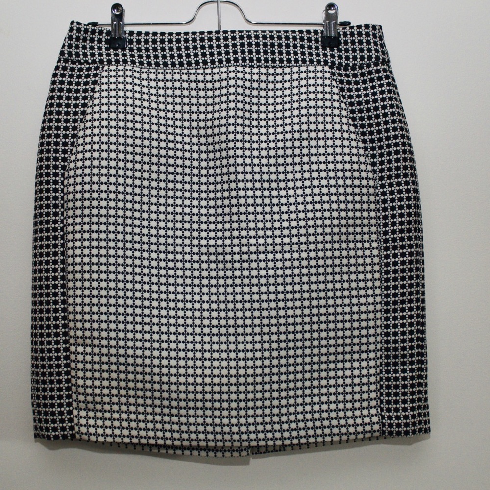 Banana Republic patterned pencil skirt